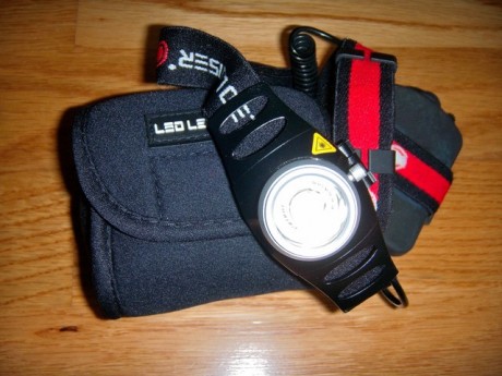 Linterna frontal de la firma alemana Led Lenser modelo H7, en perfecto estado. Con tecnología Advanced 01