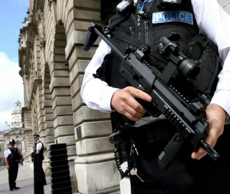 Pues eso, que renuevan su arsenal a ver que opináis sobre las nuevas armas los que las conocéis, yo reconozco 141