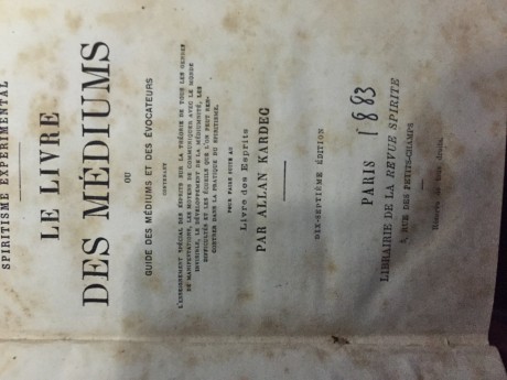 Hola, me encantan los libros antiguos, de historia, de ciencias sobre todo, biología, libros de naturalistas, 80