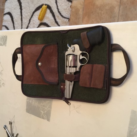 Vendo Revolver Smith And Wesson performance center 627, 8 tiros, cañón de 5 pulgadas ,en perfecto estado, 10