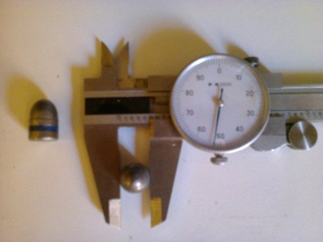 Vendo proyectiles ojivales ( aprox. 250 a 300 unidades )
Medidas: .453" de diametro y .682 " 01