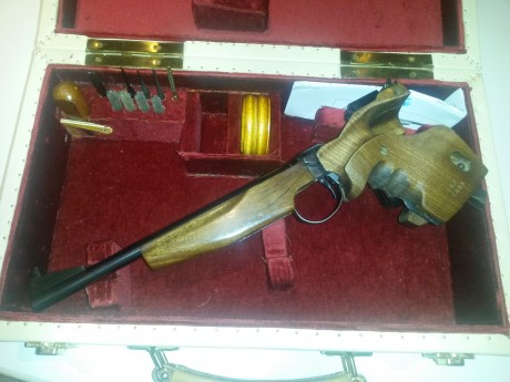 Vendo pistola libre modelo TOZ35, en perfecto estado de conservación.
Herramientas, alzas, puntos, algunos 01
