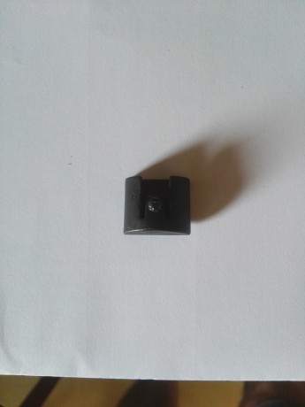 Pues lo dicho, vendo tapa para glock 19 3 gen.
12 euros puesta en casa del comprador.
Contacto por privado 01