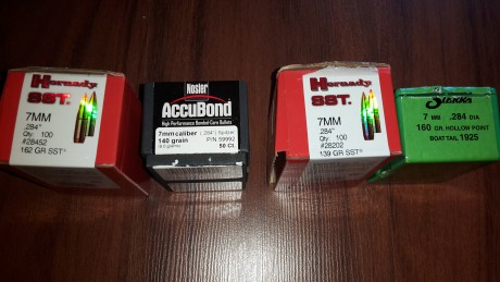 Se vende material de recarga.
Juego de dies LEE luxus 7mmrm - 30€
Juego de dies  LEE 444 marlin. 30€
Juego 10