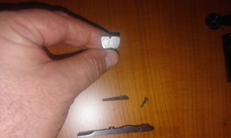 Vendo alza original para el rifle Remington 742, precio 25 euros mas portes y juego de chokes de *, ** 00