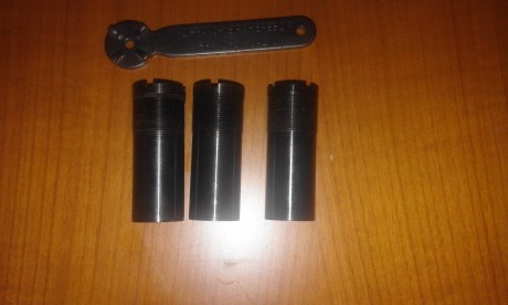 Vendo alza original para el rifle Remington 742, precio 25 euros mas portes y juego de chokes de *, ** 10