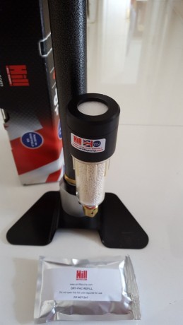 Vendo bomba HILL para PCP con "Dry Pack" (depósito de secado). Incluyo sobre pack de recambio. 00
