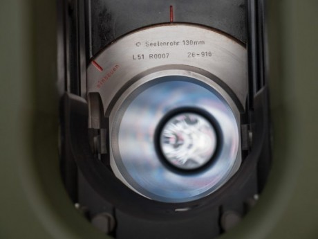 A simple vista parece un "MBT Revolution" fabricado por Rheinmetall, al que le han puesto un 24