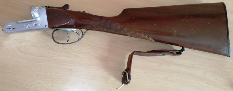 Se vende escopeta paralela marca CHOY de Eibar, calibre 12, en perfecto estado y funcionalidad, por falta 01