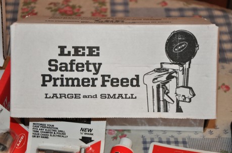 Hola,

   Vendo Prensa de Recarga LEE 50th Breech Lock Challenger Kit NUEVA, JAMÁS USADA, Y HOMOLOGADA. 10