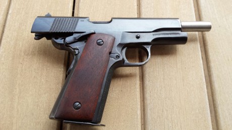 Hola. 
Vendo Norinco 1911 en 45 ACP. Buen estado general. Usada solo en precision. 11