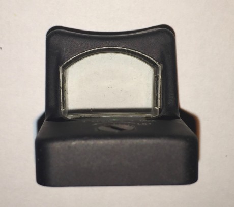 Se vende este magnifico visor de punto rojo TRIJICON RMR, modelo 02, con punto de 8 MOA.
Es un visor ultracompacto, 11