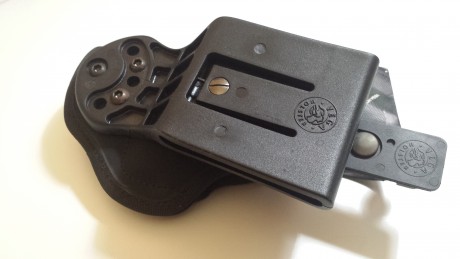 Vendo para HK USP compact NUEVAS sin uso.
- Vega Holster FT2, en cordura con accesorio regulable para 01