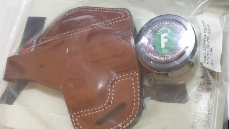 Vendo para HK USP compact NUEVAS sin uso.
- Vega Holster FT2, en cordura con accesorio regulable para 10