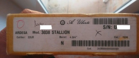Hola compañeros, un amigo me ha pedido que le anuncie su revolver Aldo Uberti Stallion, del calibre 22lr, 02