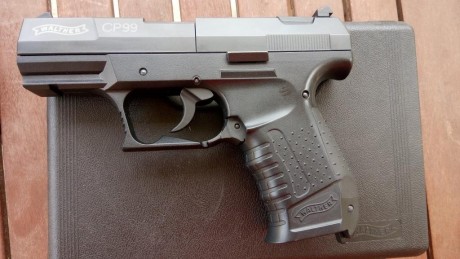 Vendo Walther CP99 perfecta de funcionamiento y de aspecto exterior.  Se vende con todo lo que se ve en 00