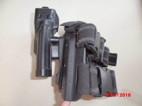 Hola compañeros,
Vendo esta funda Blackhawk Serpa nivel de retención III, para pistola HK USP Compact, 11