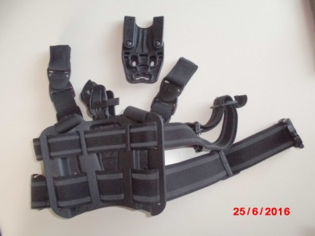 Hola compañeros,
Vendo esta funda Blackhawk Serpa nivel de retención III, para pistola HK USP Compact, 10