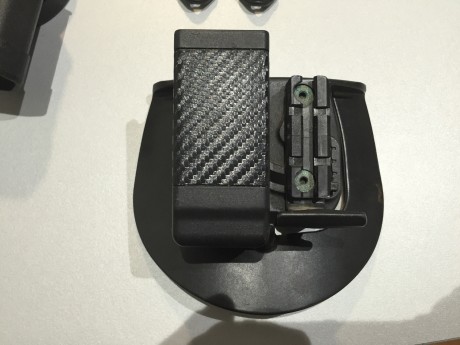 Se vende Glock 23 de cuarta generación. Guiada en F y en un estado inmaculado. Tiene instaladas unas miras 30