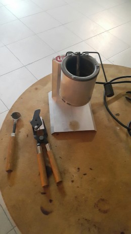 Buenos días compañeros,

con motivo que me voy a estudiar fuera y hago un poco de limpieza de lo que no 02