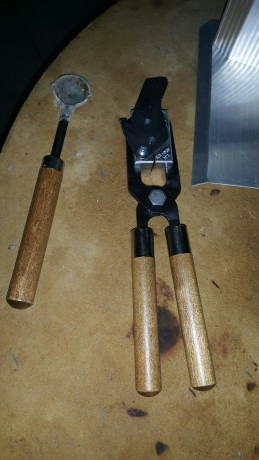 Buenos días compañeros,

con motivo que me voy a estudiar fuera y hago un poco de limpieza de lo que no 01