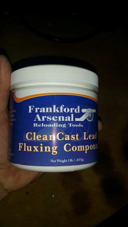 Buenos días compañeros,

con motivo que me voy a estudiar fuera y hago un poco de limpieza de lo que no 42