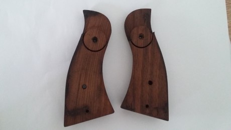 Cachas originales revolver llama martial. 15€. 00