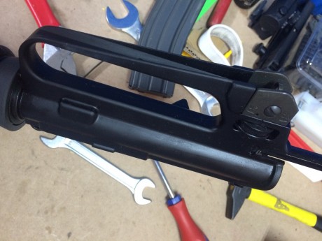 Vendo AR15 de la marca Olympic, calibre 222R, cañón de 20" 

En las fotos sale con un grip Hogue 01