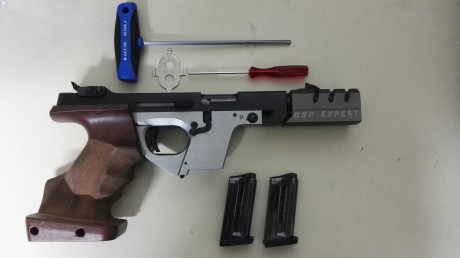 Buenas, un compañero que se jubila del tiro, me ha pedido que le venda está fabulosa Walther GSP EXPERT 00