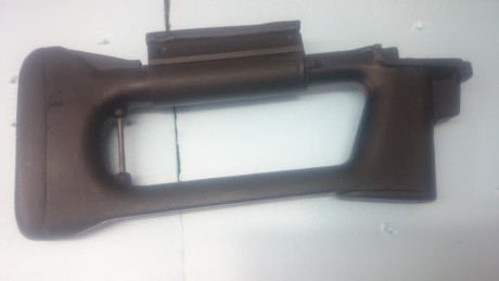 Hola vendo dos juegos de culatas y guardamanos para los dragunov y tigr,uno de madera al aceite y otro 10