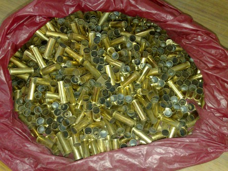 Vendo 500 vainas de un solo disparo por 28€ envio incluido.
emeil: rafaelnavarro238@gmail.com 00