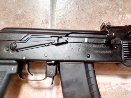 Vendo estos 2 kalashnikov de co2 del calibre 4,5 municion metalica, están hechos a partir de piezas de 21