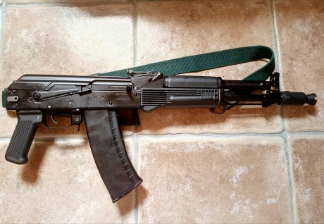 Vendo estos 2 kalashnikov de co2 del calibre 4,5 municion metalica, están hechos a partir de piezas de 41