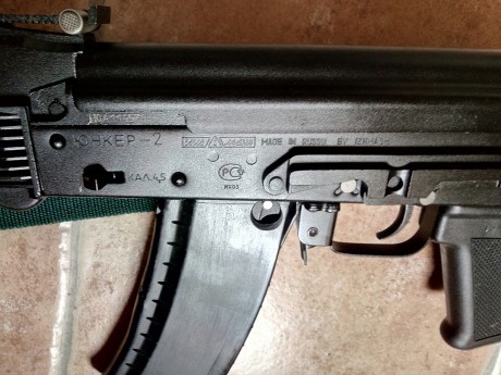 Vendo estos 2 kalashnikov de co2 del calibre 4,5 municion metalica, están hechos a partir de piezas de 40
