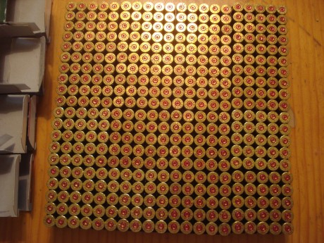 Vendidas 400 vainas de la marca  S&B del calibre .45 ACP con un solo tiro y en sus envases originales, 02