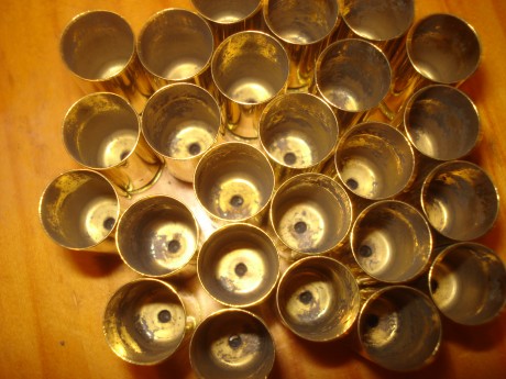 Vendidas 400 vainas de la marca  S&B del calibre .45 ACP con un solo tiro y en sus envases originales, 00