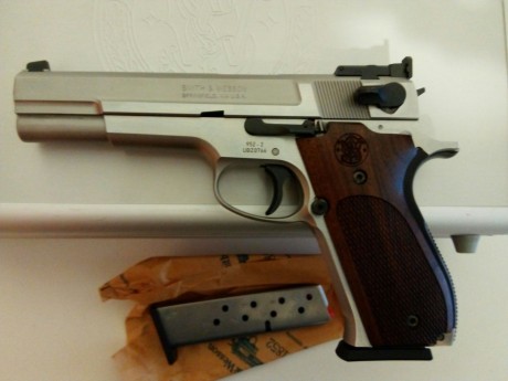 Hola, vendo Pistola S&W 952-2 Inox. 5" Performance Center, en impecable estado, con todos sus 00