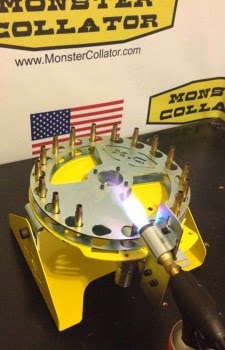 Bueno vendo un recocedor de vainas de la prestigiosa casa Monster Collator.

La máquina está nueva.

Os 00