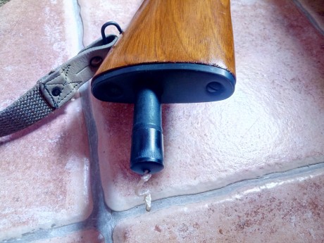 vendo este ak47 de co2 calibre 4,5 metalico hecho a partir de piezas originales, incluye la correa y kit 11