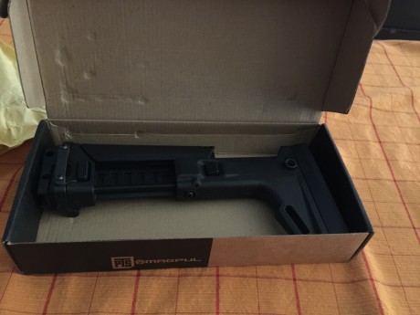 Vendo culata Magpul PTS ACR , nueva a estrenar, vale para Hk usc o Hk sl8 con kit Hera 
Precio 110 euros 01