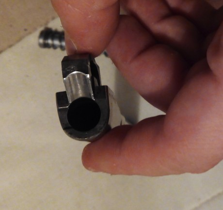 Por cese de la afición vendo o cambio mi pistola Tanfoglio del calibre 9mm, de simple accion, con muy 40