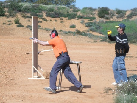 Hola compañeros por fin en Extremadura hemos realizado la primera tirada de IPSC, teniendo en cuenta que 70