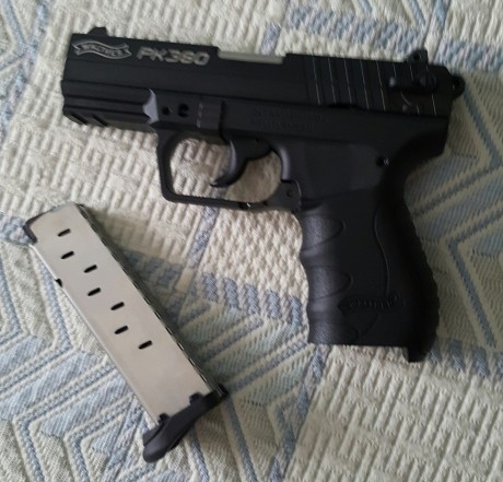 se vende wualther pk380 9 corto por 250 eu los portes de envio corren ami cuenta la compre hace 4 meses 01
