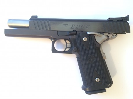 Hola a todos:
Se vende esta fabulosa pistola, marca STI, modelo EDGE, calibre 9mm parabelum.
El arma tiene 01