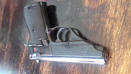 VENDO PISTOLA ASTRA CONSTABLE 22LR EN PERFECTO ESTADO. DOS CARGADORES.
EL ARMA ESTA EN MURCIA 125 EUROS 01
