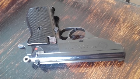 VENDO PISTOLA ASTRA CONSTABLE 22LR EN PERFECTO ESTADO. DOS CARGADORES.
EL ARMA ESTA EN MURCIA 125 EUROS 00