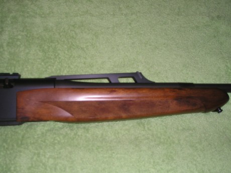 Vendo rifle semiautomático HK SLB 2000 PLUS calibre 300wm con carril Weaver, el rifle está PERFECTO de 11
