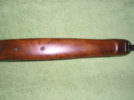 Vendo rifle semiautomático HK SLB 2000 PLUS calibre 300wm con carril Weaver, el rifle está PERFECTO de 32