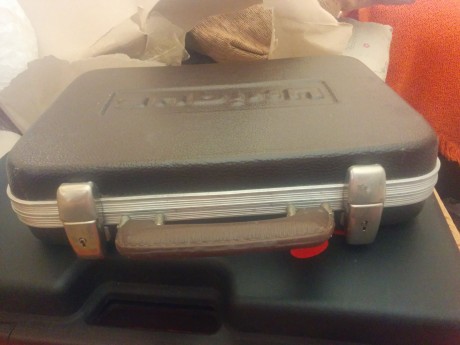 RESERVADO PARA balin34

Vendo este maletin Unique no lo necesito
asi que si alguno le viene bien me podeis 02