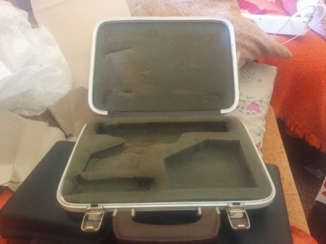 RESERVADO PARA balin34

Vendo este maletin Unique no lo necesito
asi que si alguno le viene bien me podeis 01